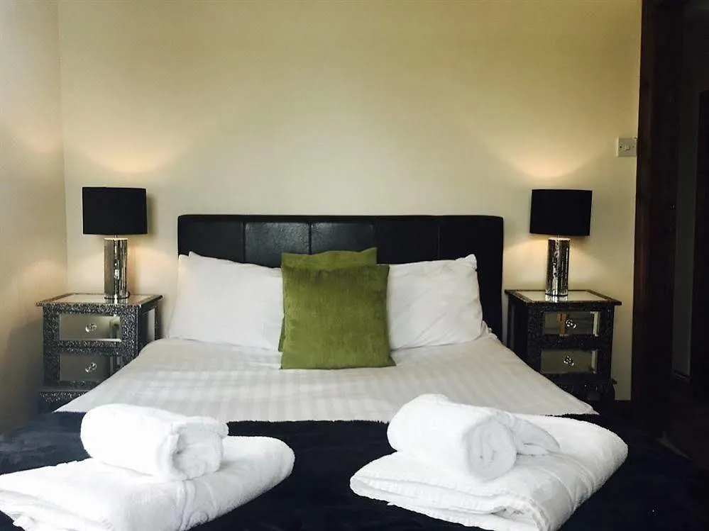 *** Bed & Breakfast The Railway Inn Rise United Kingdom